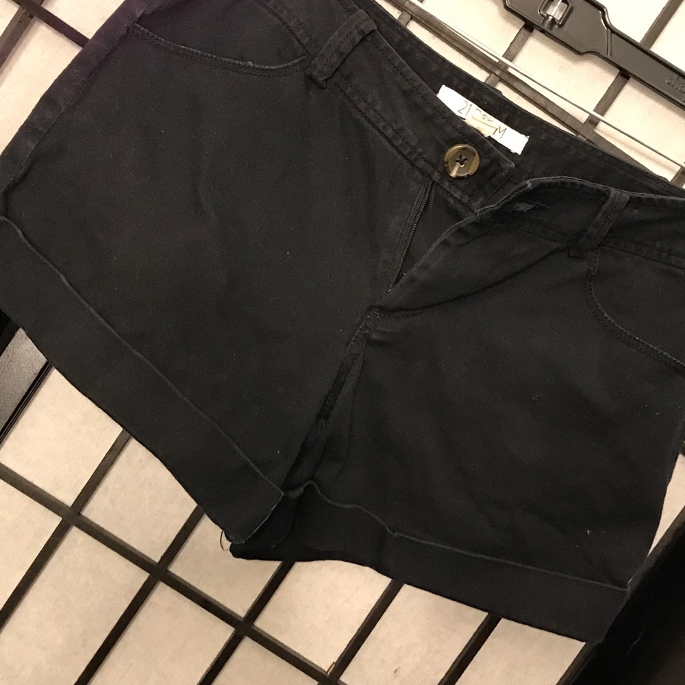 🖤Black shorts